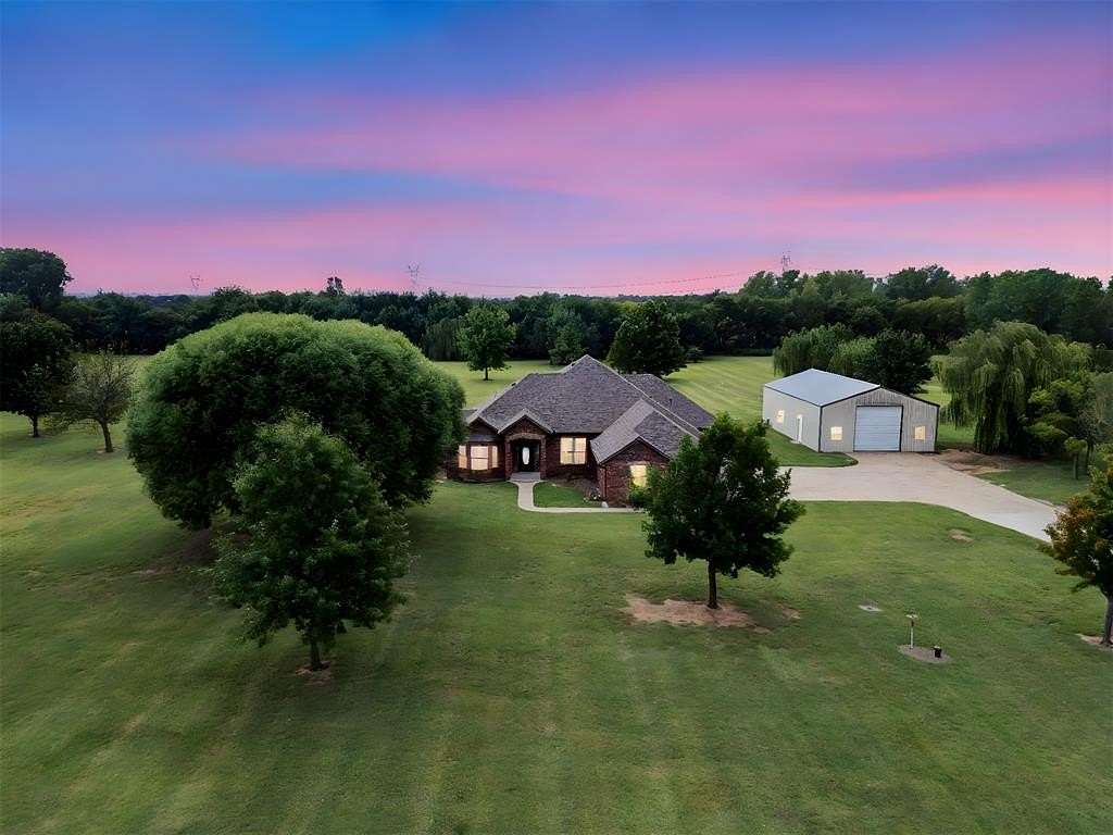 5 Acres of Residential Land with Home for Sale in Oklahoma City, Oklahoma