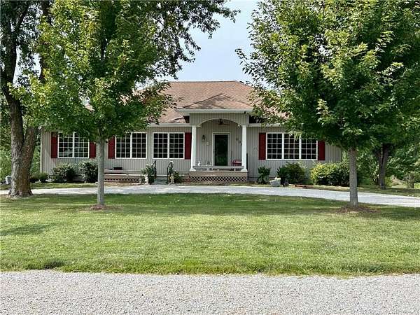6 Acres of Land with Home for Sale in Plattsburg, Missouri