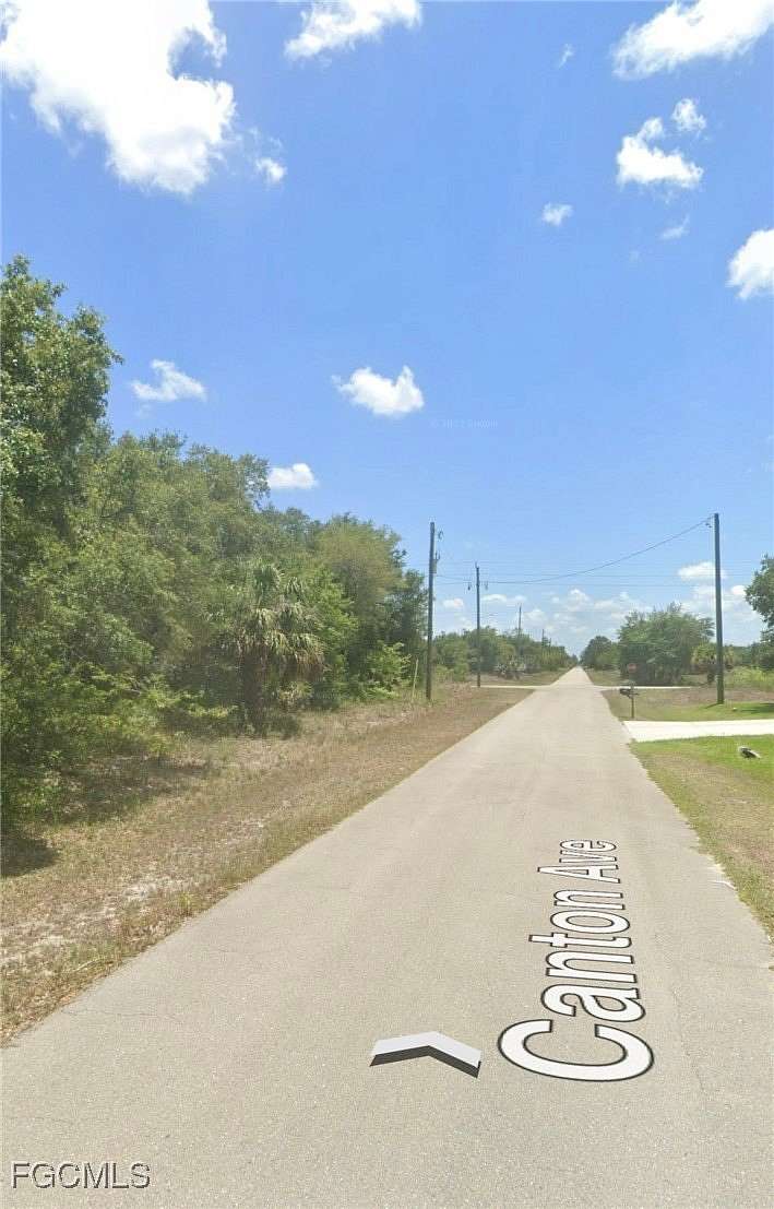 0.5 Acres of Residential Land for Sale in Lehigh Acres, Florida