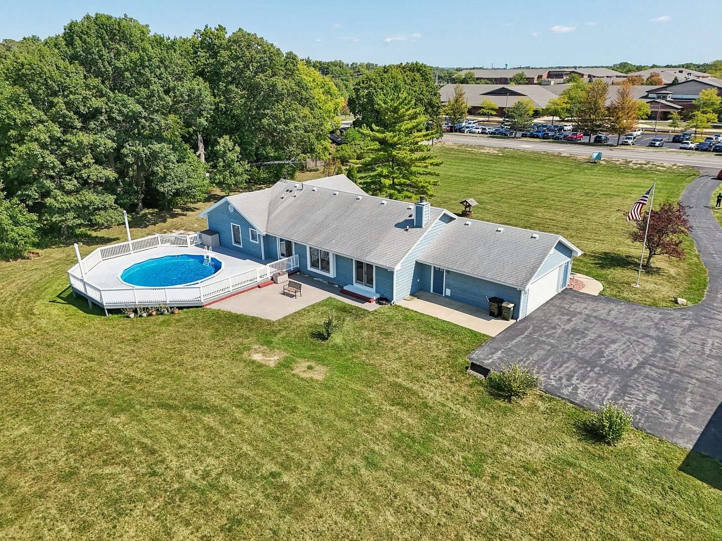 5.2 Acres of Residential Land with Home for Sale in Ingleside, Illinois