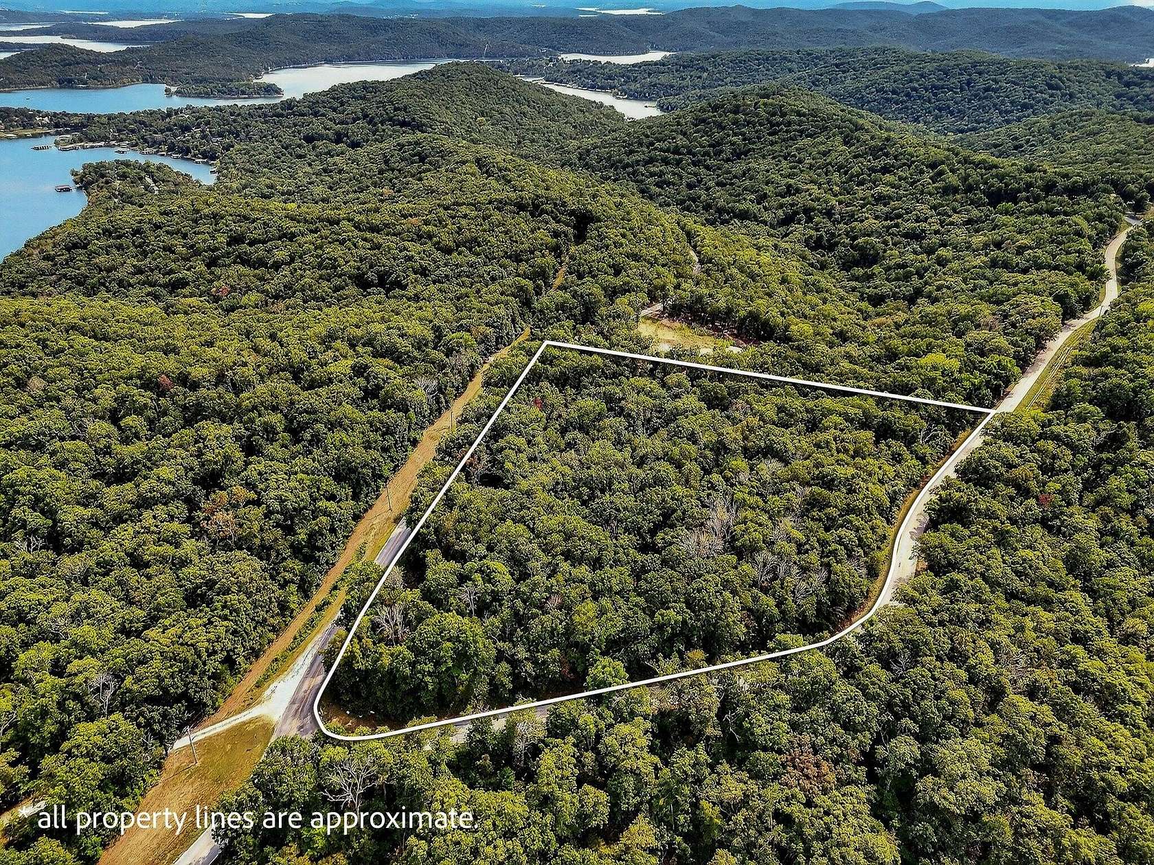 7.49 Acres of Residential Land for Sale in Galena, Missouri