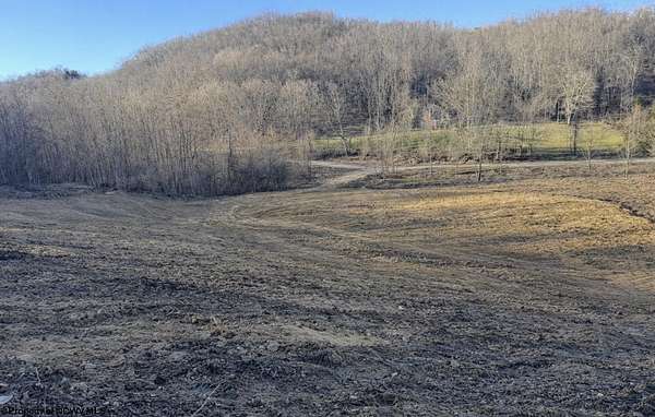 23 Acres of Recreational & Residential Land for Sale in Morgantown, West Virginia