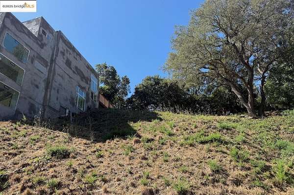 0.28 Acres of Residential Land for Sale in Oakland, California