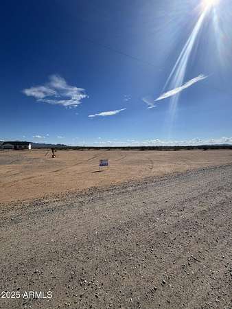 1 Acre of Residential Land for Sale in Wittmann, Arizona