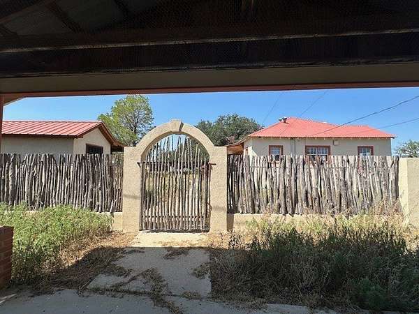 2,252 Acres of Land with Home for Sale in Sonora, Texas