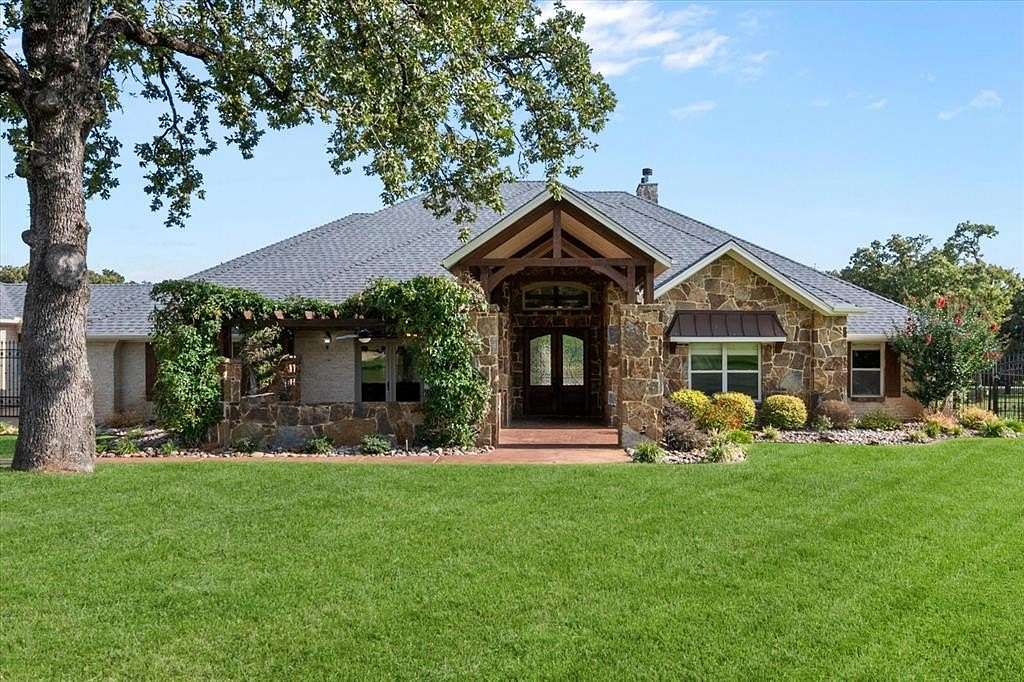 2.3 Acres of Residential Land with Home for Sale in Mansfield, Texas