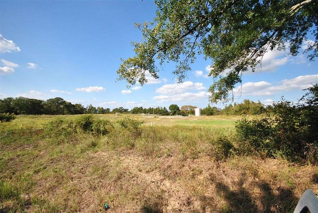 1 Acre of Land for Sale in Jewett, Texas