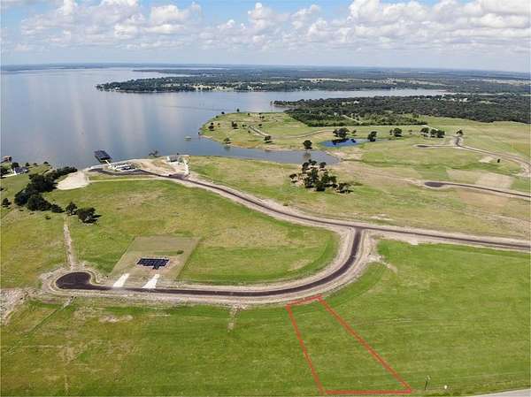 1.2 Acres of Residential Land for Sale in Corsicana, Texas