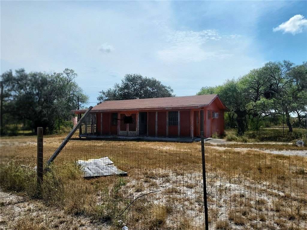 2 Acres of Improved Commercial Land for Sale in Alice, Texas