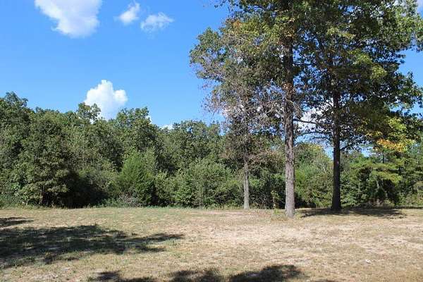 7.5 Acres of Residential Land for Sale in Tecumseh, Missouri