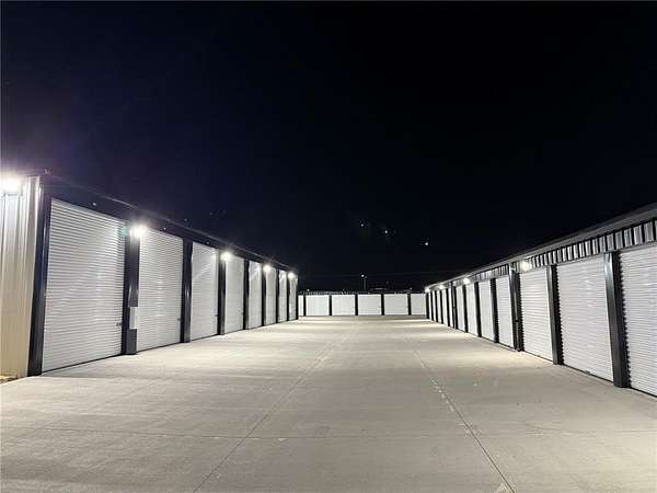 3.49 Acres of Improved Commercial Land for Sale in Cedar Rapids, Iowa