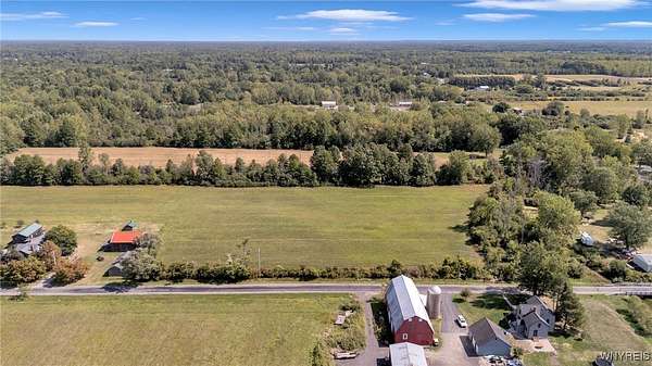 4.6 Acres of Residential Land with Home for Sale in East Amherst, New York