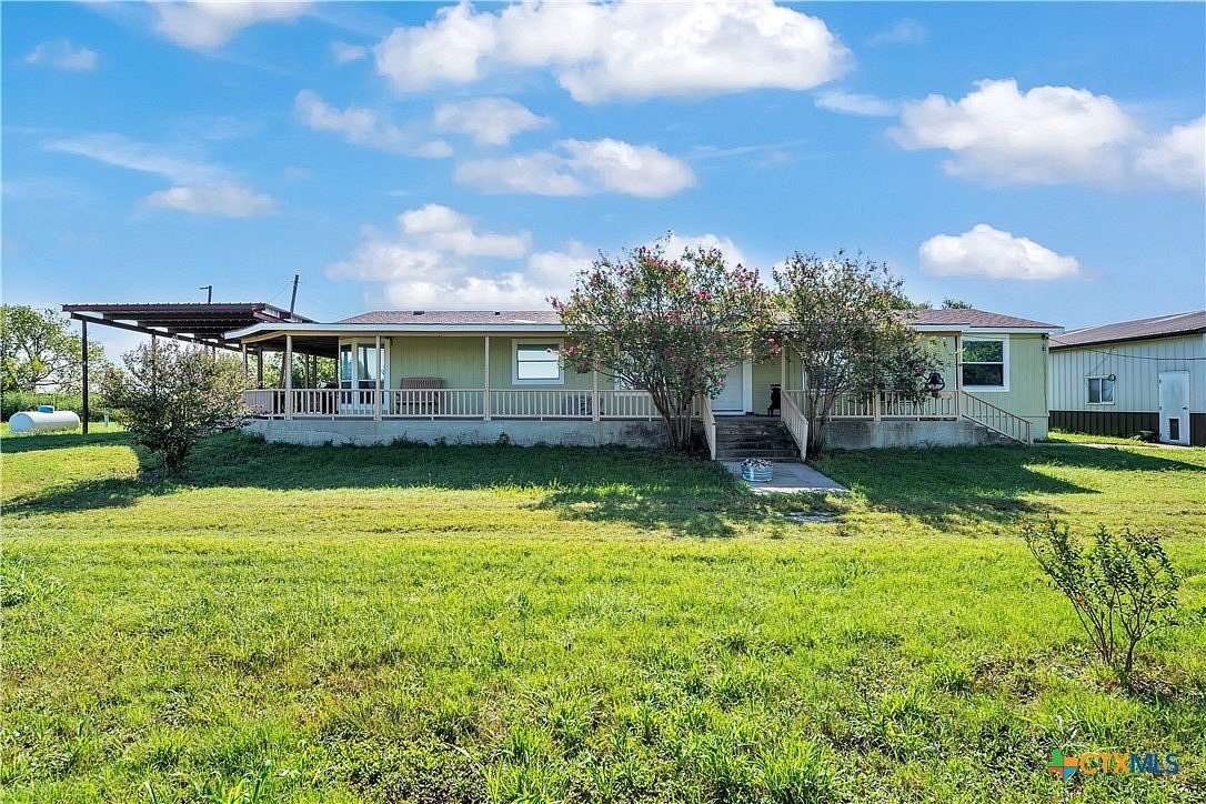 11.6 Acres of Land with Home for Sale in Burlington, Texas