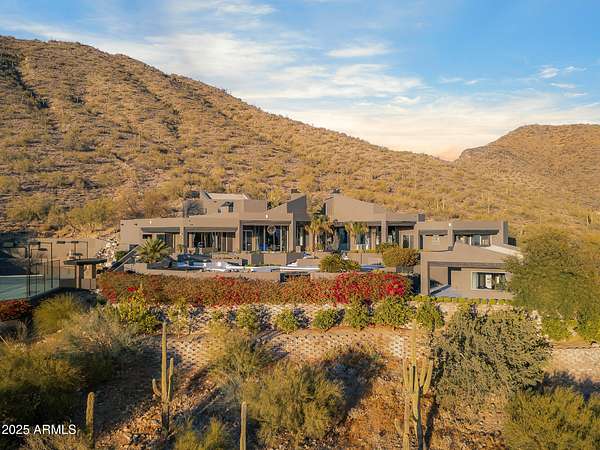 4.64 Acres of Residential Land with Home for Sale in Scottsdale, Arizona
