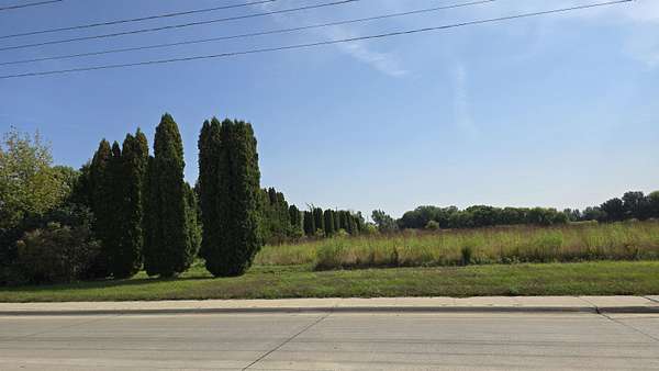 1 Acre of Residential Land for Sale in Spirit Lake, Iowa