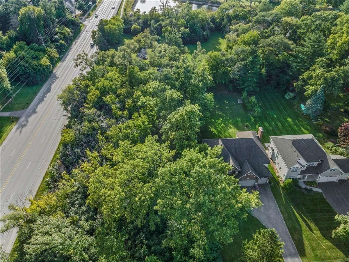 0.85 Acres of Residential Land for Sale in Westmont, Illinois