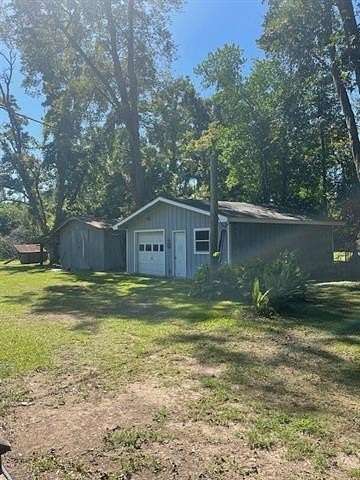 1.55 Acres of Land with Home for Sale in Alexandria, Louisiana
