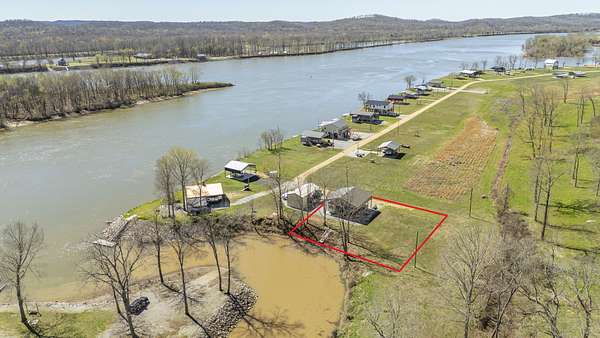 0.34 Acres of Residential Land for Sale in Clifton, Tennessee
