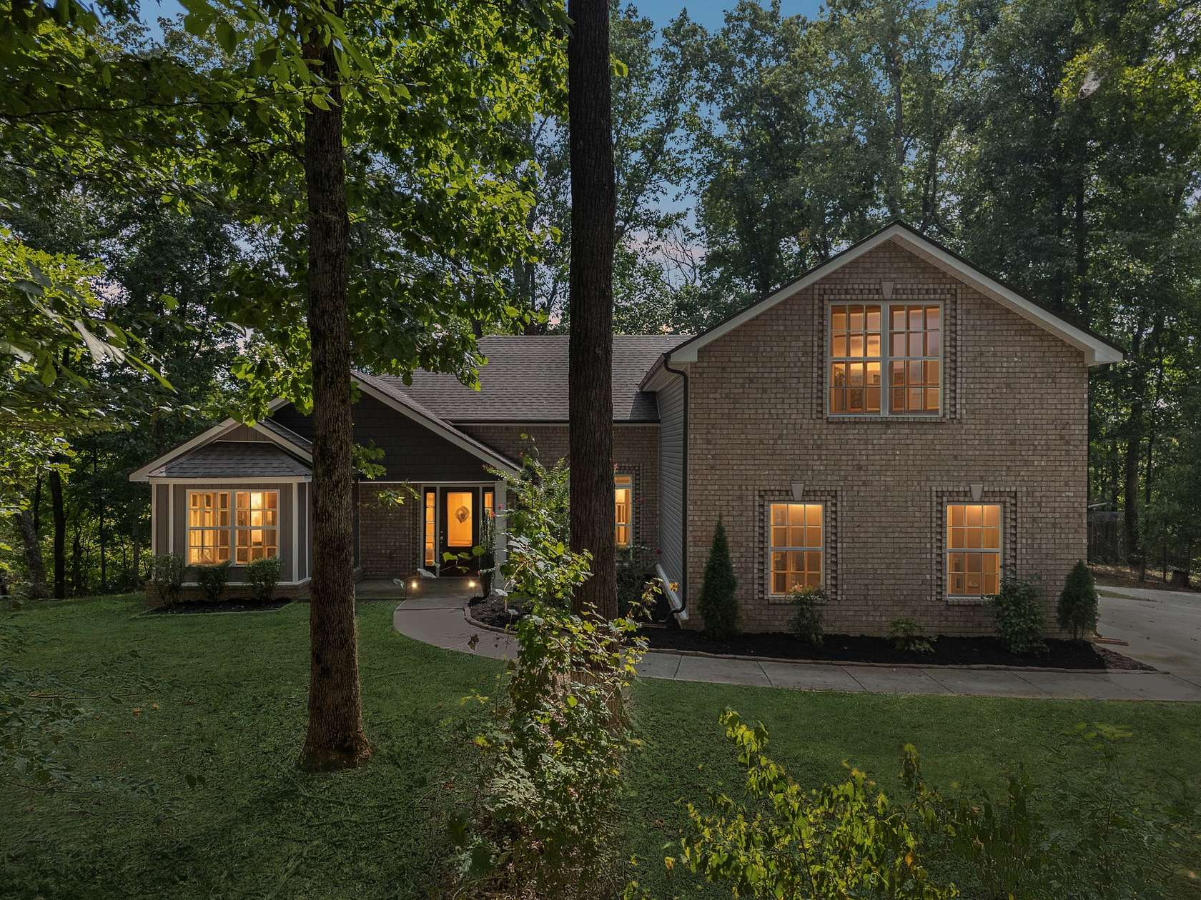 15.9 Acres of Land with Home for Sale in Palmyra, Tennessee