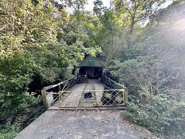 2.78 Acres of Residential Land with Home for Sale in Maysville, Kentucky