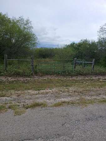 2 Acres of Land for Sale in Beeville, Texas