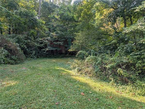 0.26 Acres of Residential Land for Auction in Uhrichsville, Ohio