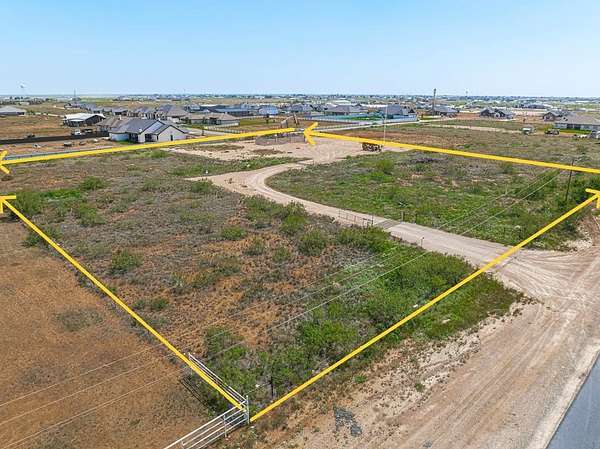3.45 Acres of Mixed-Use Land for Sale in Gardendale, Texas