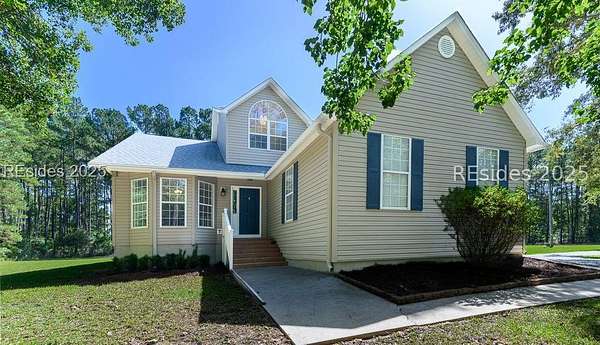 5.8 Acres of Residential Land with Home for Sale in Ridgeland, South Carolina