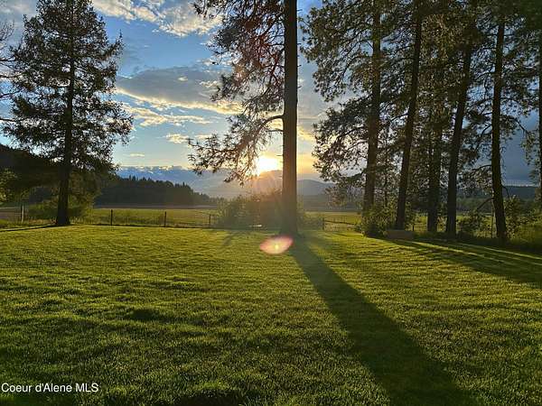 8.25 Acres of Residential Land with Home for Sale in Bonners Ferry, Idaho