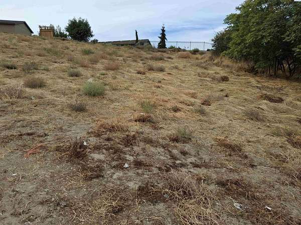 1 Acre of Residential Land for Sale in Sunnyside, Washington