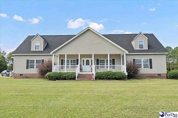 2.34 Acres of Residential Land with Home for Sale in Bennettsville, South Carolina