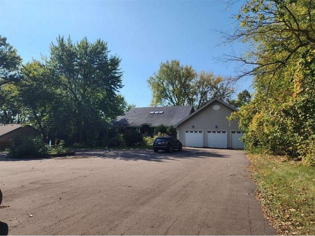 1.55 Acres of Residential Land with Home for Sale in Center City, Minnesota