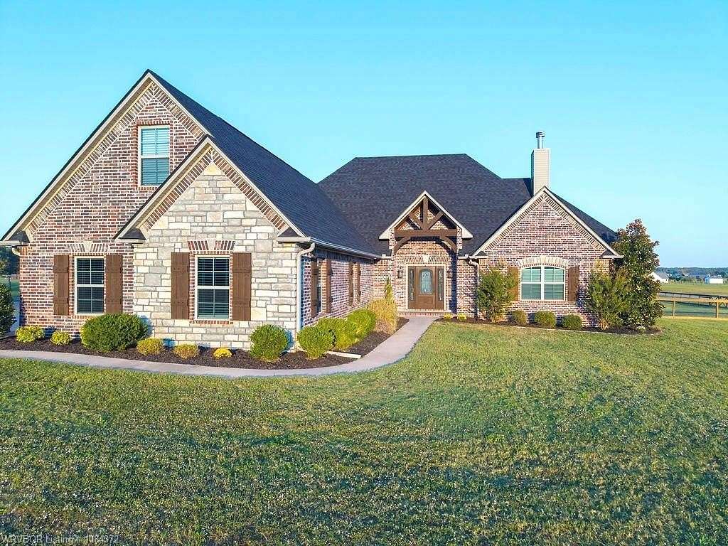 3 Acres of Residential Land with Home for Sale in Van Buren, Arkansas