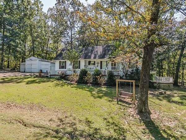 1.5 Acres of Land with Home for Sale in Courtland, Mississippi