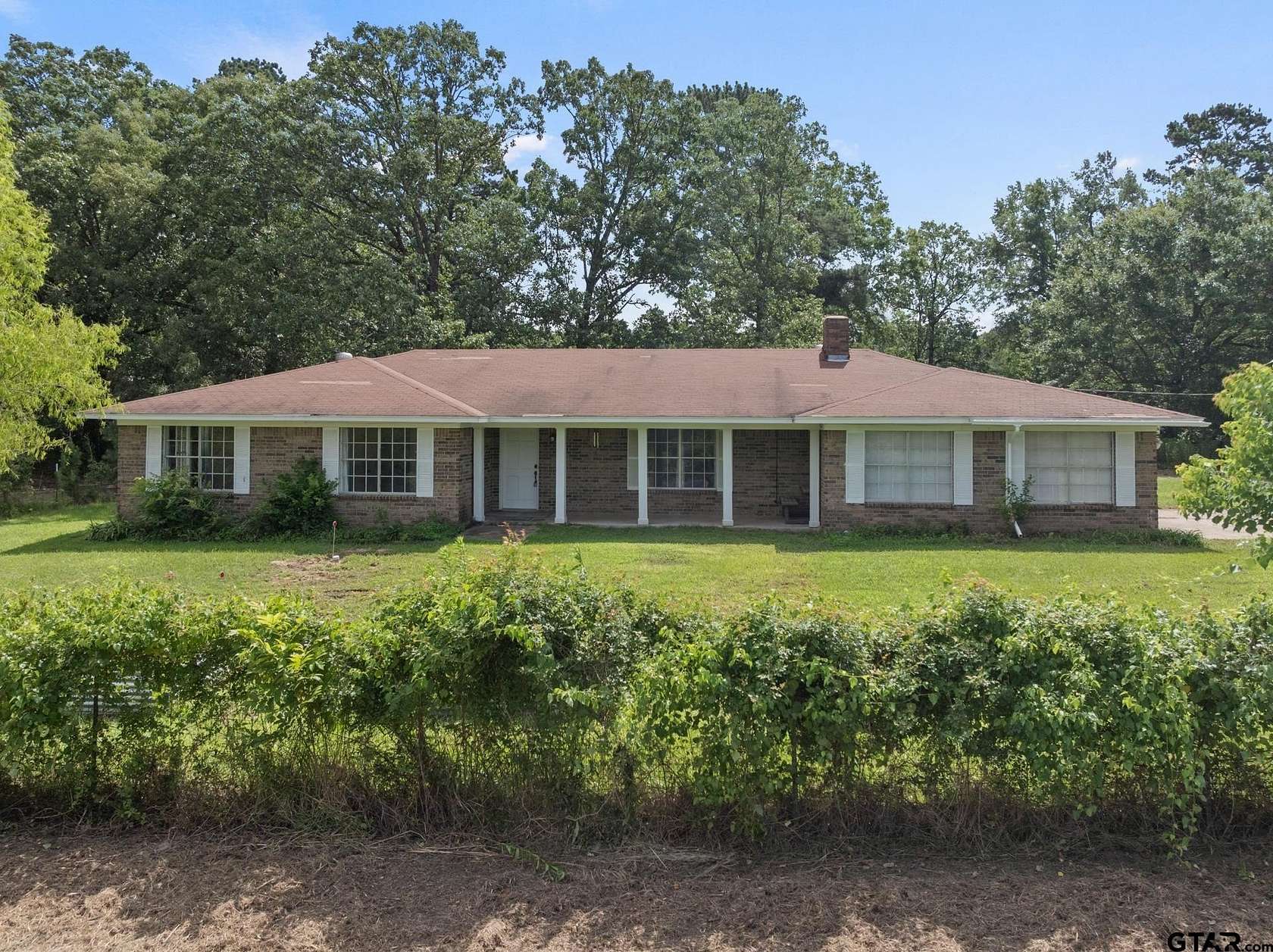 4.17 Acres of Land with Home for Sale in De Kalb, Texas