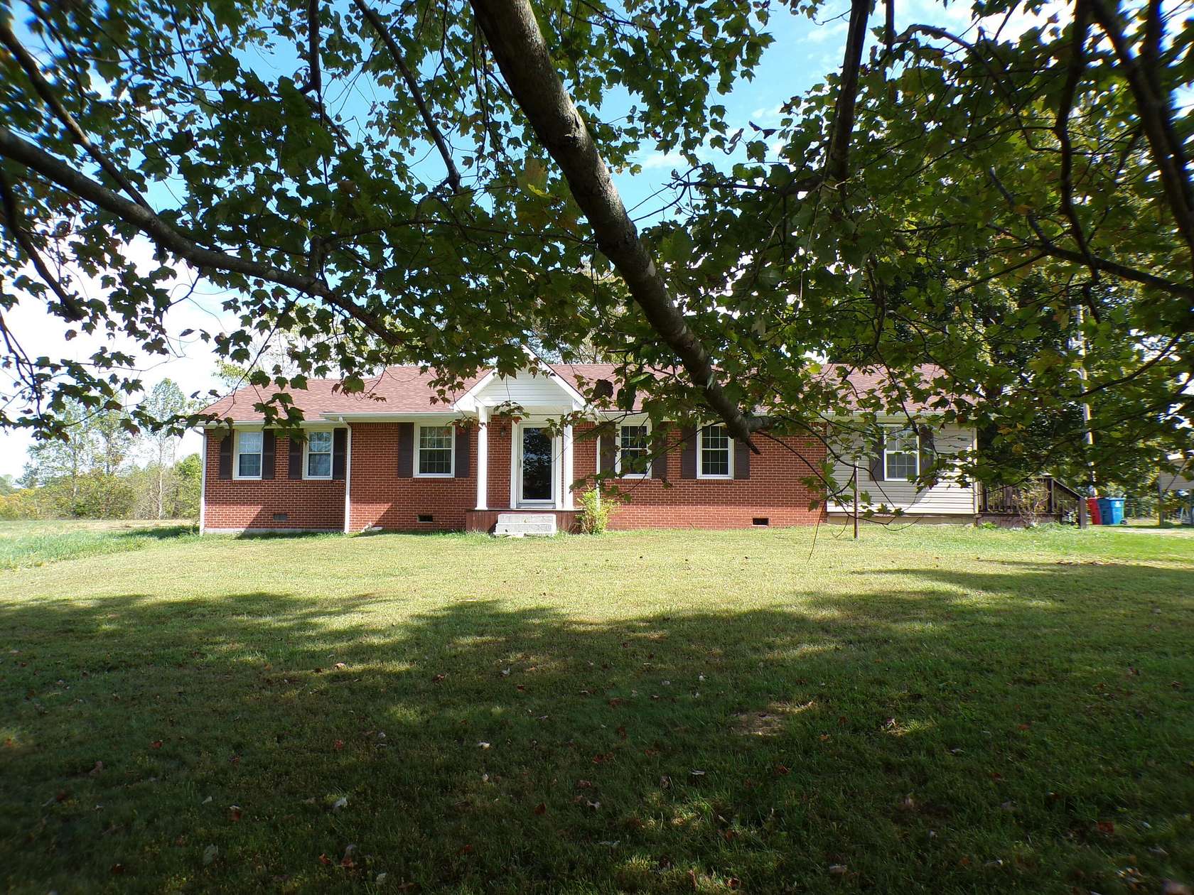 7.5 Acres of Residential Land with Home for Sale in Waco, Kentucky