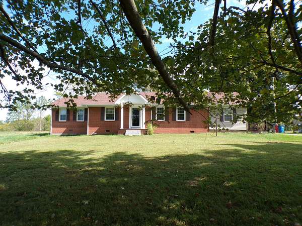 7.5 Acres of Residential Land with Home for Sale in Waco, Kentucky