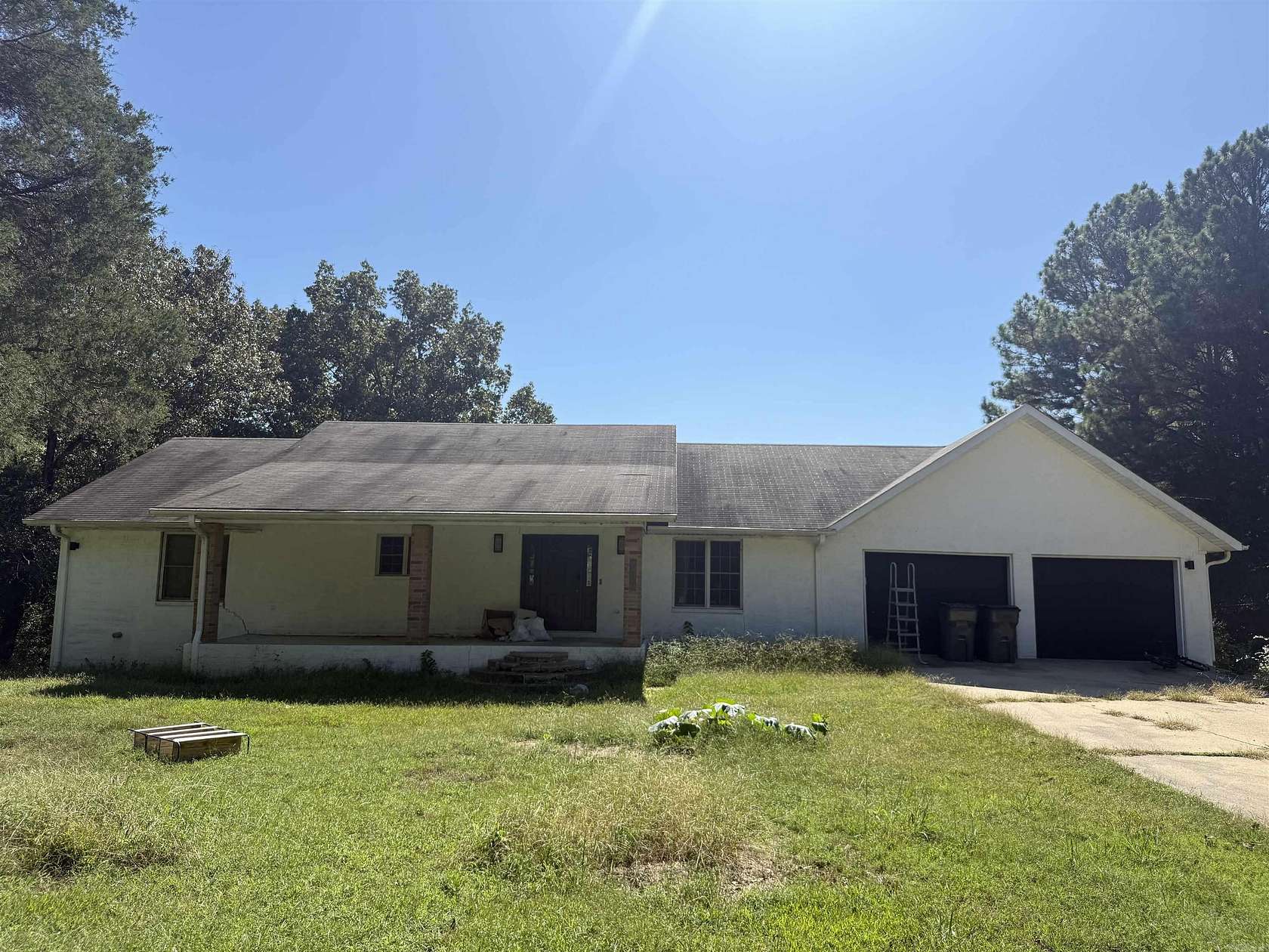 3 Acres of Residential Land with Home for Sale in Paragould, Arkansas