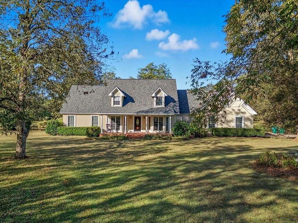 3.59 Acres of Residential Land with Home for Sale in Leesburg, Georgia