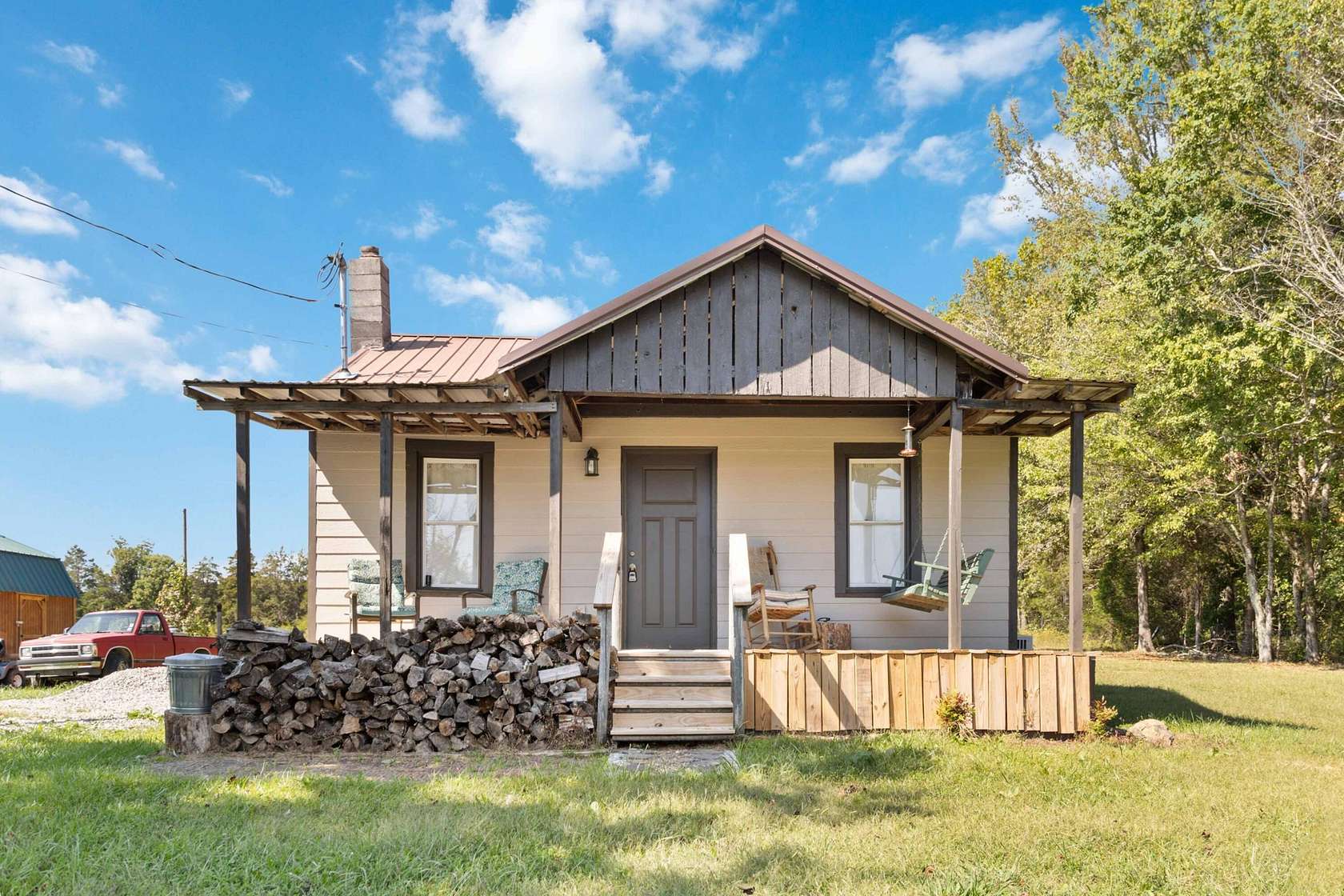 2.27 Acres of Residential Land with Home for Sale in Eubank, Kentucky