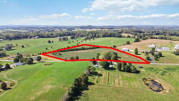 13.4 Acres of Land with Home for Sale in Eubank, Kentucky