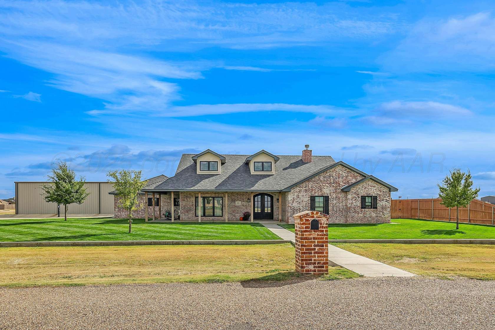 1.5 Acres of Residential Land with Home for Sale in Amarillo, Texas