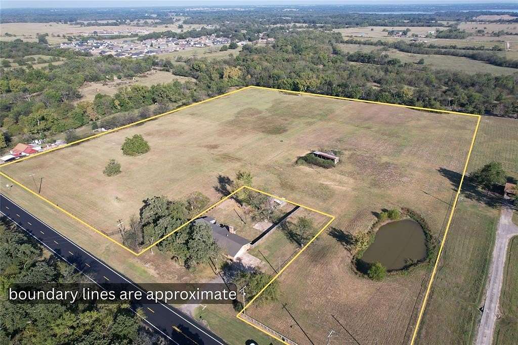 14.9 Acres of Land for Sale in Sulphur Springs, Texas