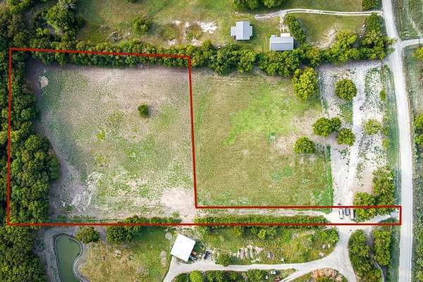 5 Acres of Residential Land for Sale in Trenton, Texas