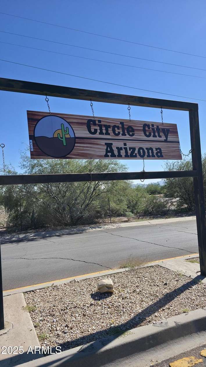 0.17 Acres of Residential Land for Sale in Morristown, Arizona