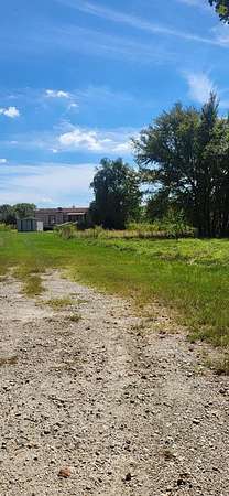 5 Acres of Residential Land with Home for Sale in Kemp, Texas