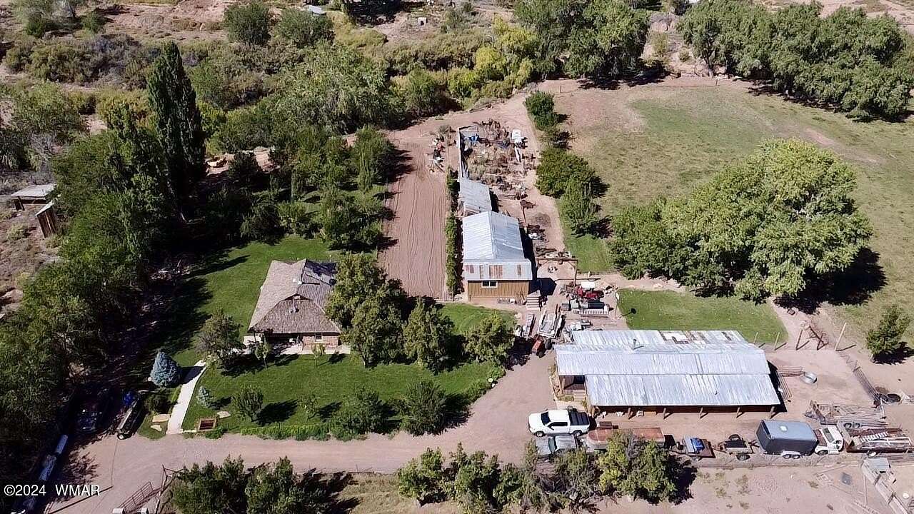 39.9 Acres of Agricultural Land with Home for Sale in Woodruff, Arizona