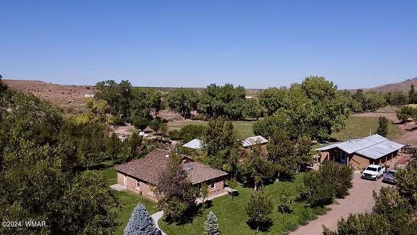 5.45 Acres of Land with Home for Sale in Woodruff, Arizona