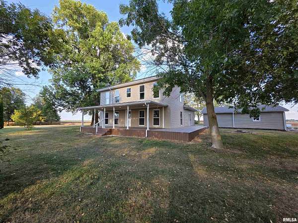 4.8 Acres of Residential Land with Home for Sale in Tallula, Illinois