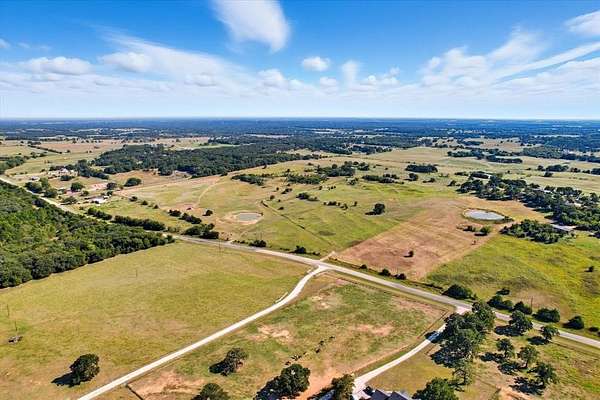 31.9 Acres of Land for Sale in Whitesboro, Texas
